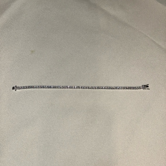 GRA Certified 3mm VVS1 Moissanite D5.50ct Tennis Bracelet 925 Sterling Silver - Picture 4 of 7